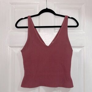 Babaton Sculpt Knit Doubke V Tank in Rhoden Pink size Medium